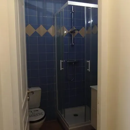 Budgetbnb Escaillon * Toulon