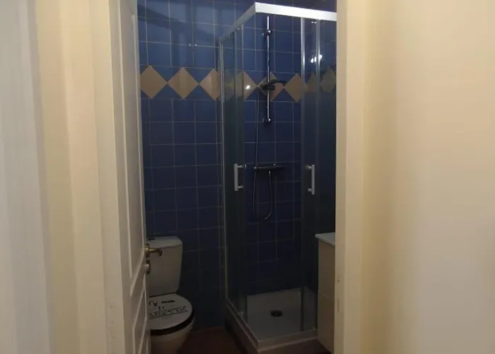 Budgetbnb Escaillon * Toulon